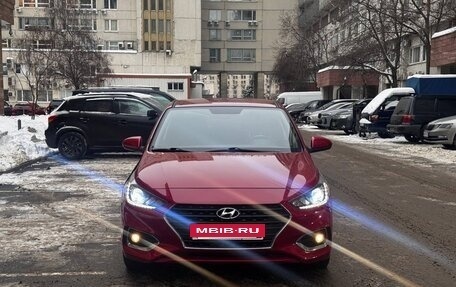 Hyundai Solaris II рестайлинг, 2017 год, 1 350 000 рублей, 2 фотография