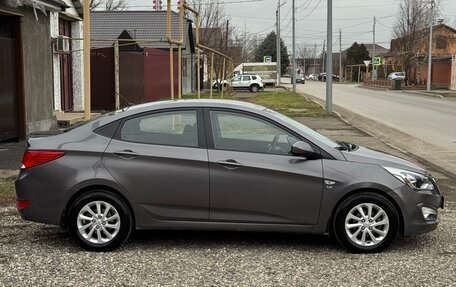 Hyundai Solaris II рестайлинг, 2015 год, 790 000 рублей, 4 фотография