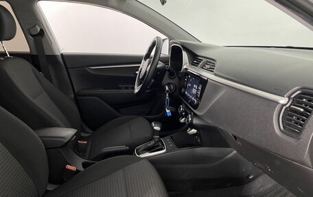 KIA Rio IV, 2021 год, 1 699 000 рублей, 12 фотография