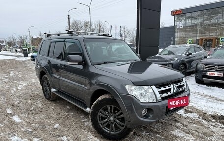 Mitsubishi Pajero IV, 2014 год, 2 215 000 рублей, 3 фотография