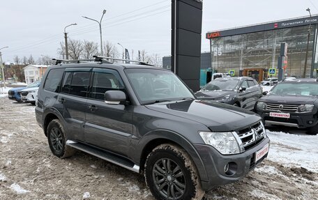 Mitsubishi Pajero IV, 2014 год, 2 215 000 рублей, 4 фотография
