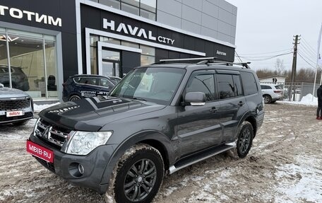 Mitsubishi Pajero IV, 2014 год, 2 215 000 рублей, 11 фотография