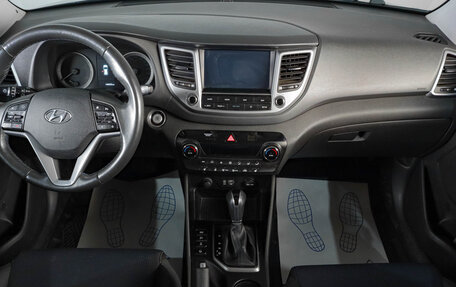 Hyundai Tucson III, 2018 год, 2 159 000 рублей, 13 фотография