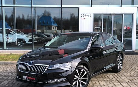 Skoda Superb III рестайлинг, 2025 год, 3 400 000 рублей, 1 фотография