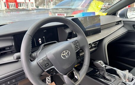 Toyota Camry, 2025 год, 4 070 000 рублей, 9 фотография