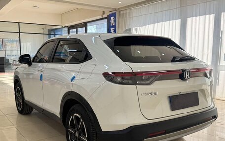 Honda Vezel, 2023 год, 2 810 000 рублей, 6 фотография