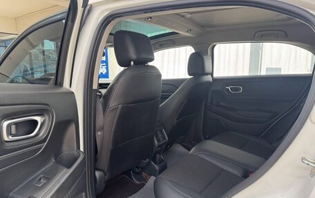 Honda Vezel, 2023 год, 2 810 000 рублей, 19 фотография