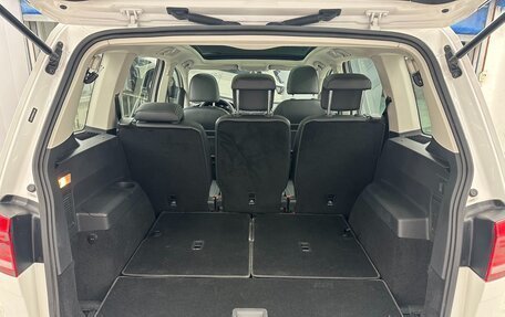 Volkswagen Touran III, 2021 год, 1 895 000 рублей, 16 фотография