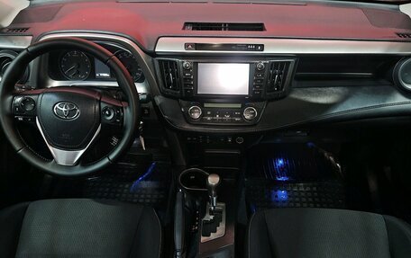 Toyota RAV4, 2017 год, 2 450 000 рублей, 9 фотография