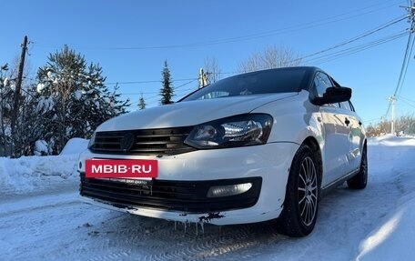 Volkswagen Polo VI (EU Market), 2017 год, 600 000 рублей, 2 фотография