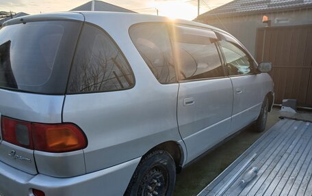 Toyota Ipsum II, 1997 год, 510 000 рублей, 2 фотография