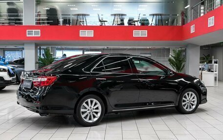 Toyota Camry, 2013 год, 1 390 000 рублей, 2 фотография