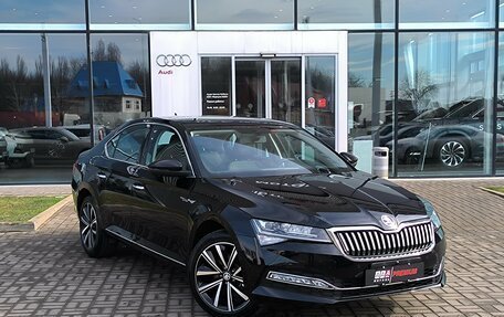 Skoda Superb III рестайлинг, 2025 год, 3 400 000 рублей, 3 фотография