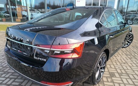 Skoda Superb III рестайлинг, 2025 год, 3 400 000 рублей, 12 фотография