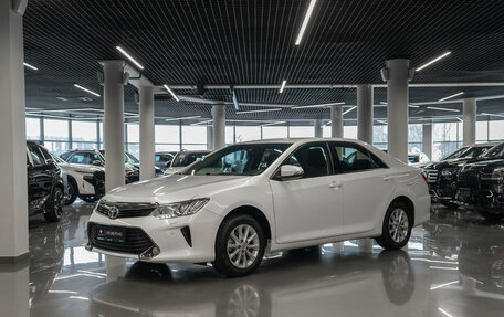 Toyota Camry, 2016 год, 2 180 000 рублей, 1 фотография