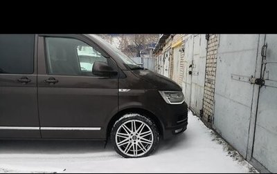 Volkswagen Caravelle T6 рестайлинг, 2018 год, 4 100 000 рублей, 1 фотография