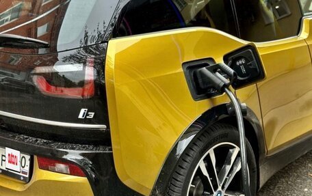 BMW i3 I01 рестайлинг, 2022 год, 3 830 000 рублей, 3 фотография