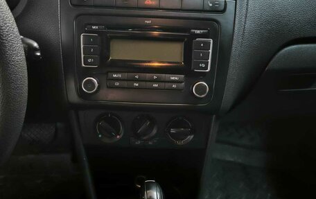 Volkswagen Polo VI (EU Market), 2011 год, 620 000 рублей, 12 фотография