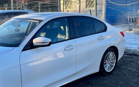 BMW 3 серия, 2019 год, 3 500 000 рублей, 3 фотография