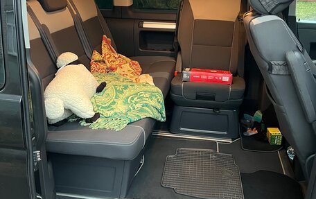 Volkswagen Multivan T5, 2010 год, 2 650 000 рублей, 4 фотография