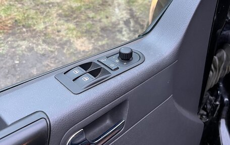 Volkswagen Multivan T5, 2010 год, 2 650 000 рублей, 6 фотография