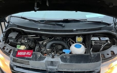 Volkswagen Multivan T5, 2010 год, 2 650 000 рублей, 9 фотография