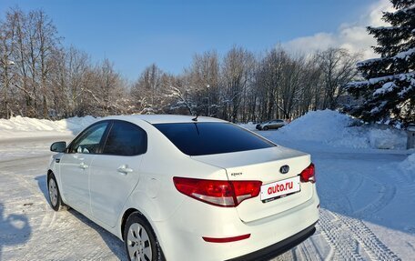 KIA Rio III рестайлинг, 2016 год, 1 000 000 рублей, 5 фотография