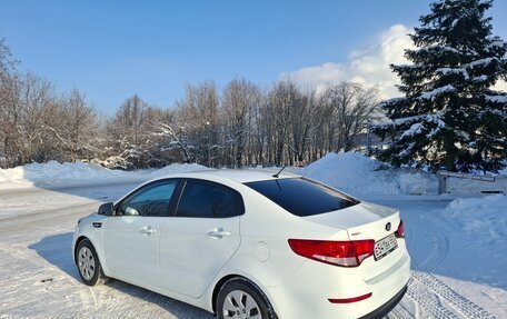 KIA Rio III рестайлинг, 2016 год, 1 000 000 рублей, 4 фотография