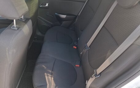 KIA Rio III рестайлинг, 2016 год, 1 000 000 рублей, 18 фотография