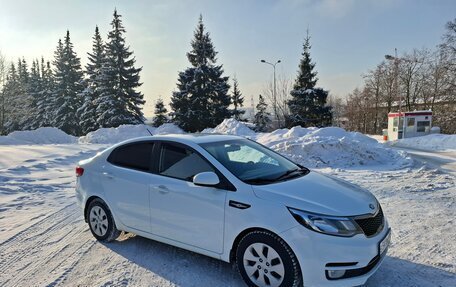 KIA Rio III рестайлинг, 2016 год, 1 000 000 рублей, 9 фотография