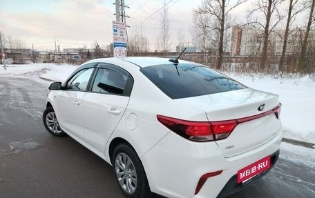 KIA Rio IV, 2019 год, 985 000 рублей, 3 фотография