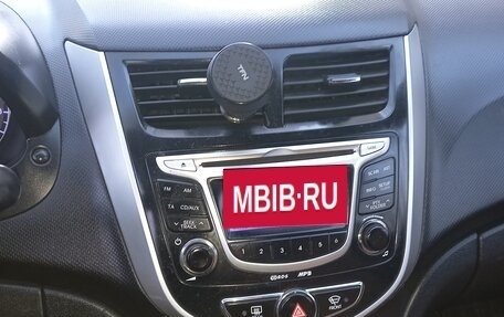 Hyundai Solaris II рестайлинг, 2013 год, 800 000 рублей, 6 фотография