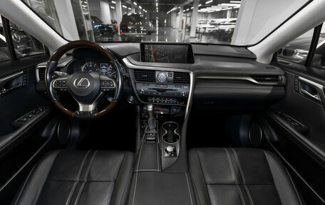 Lexus RX IV рестайлинг, 2017 год, 4 360 000 рублей, 8 фотография