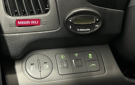 Hyundai H-1 II рестайлинг, 2014 год, 1 588 000 рублей, 16 фотография