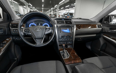 Toyota Camry, 2016 год, 2 180 000 рублей, 7 фотография