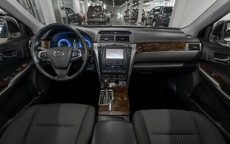 Toyota Camry, 2016 год, 2 180 000 рублей, 8 фотография