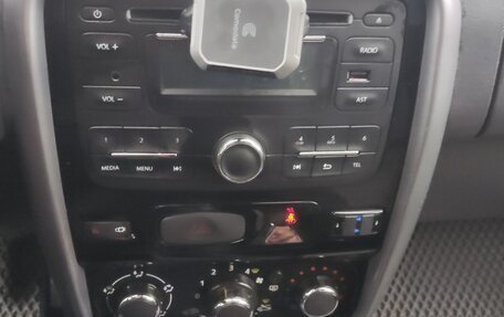 Renault Duster I рестайлинг, 2013 год, 800 000 рублей, 3 фотография