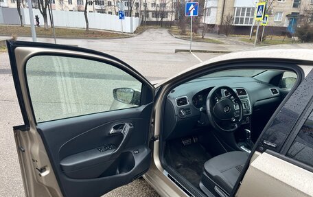 Volkswagen Polo VI (EU Market), 2017 год, 1 200 000 рублей, 10 фотография