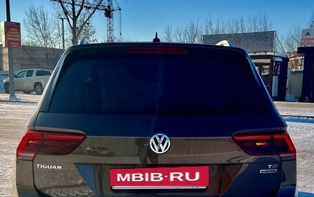 Volkswagen Tiguan II, 2017 год, 2 300 000 рублей, 6 фотография