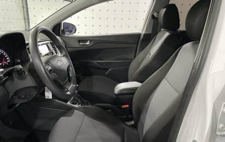 Hyundai Solaris II рестайлинг, 2021 год, 1 680 000 рублей, 11 фотография