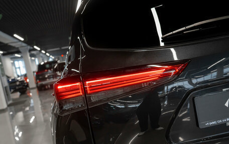 Toyota Highlander, 2025 год, 5 450 000 рублей, 29 фотография