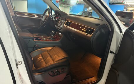 Volkswagen Touareg III, 2013 год, 2 400 000 рублей, 9 фотография