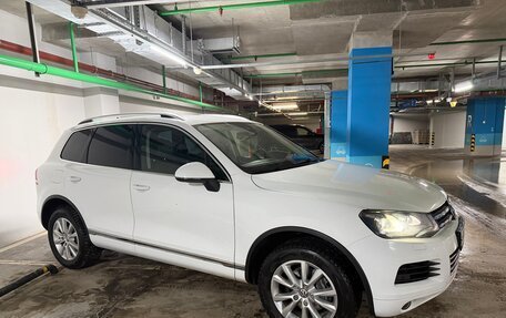 Volkswagen Touareg III, 2013 год, 2 400 000 рублей, 4 фотография