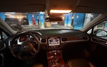 Volkswagen Touareg III, 2013 год, 2 400 000 рублей, 10 фотография