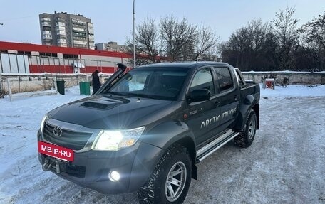 Toyota Hilux VII, 2015 год, 3 900 000 рублей, 3 фотография