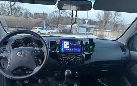 Toyota Hilux VII, 2015 год, 3 900 000 рублей, 13 фотография