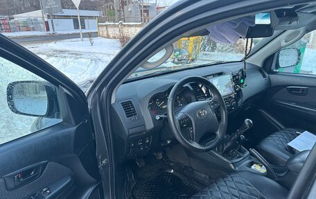 Toyota Hilux VII, 2015 год, 3 900 000 рублей, 15 фотография