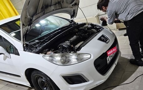 Peugeot 308 II, 2011 год, 339 000 рублей, 10 фотография