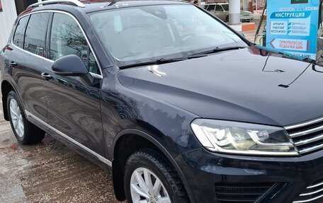 Volkswagen Touareg III, 2016 год, 2 600 000 рублей, 2 фотография