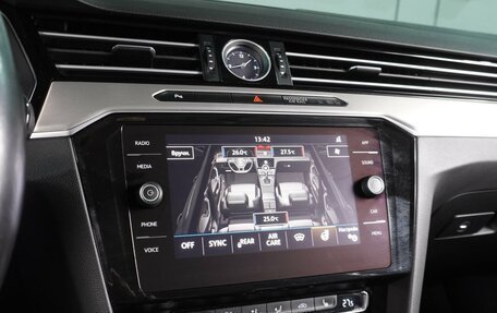 Volkswagen Passat B8 рестайлинг, 2018 год, 2 300 000 рублей, 14 фотография